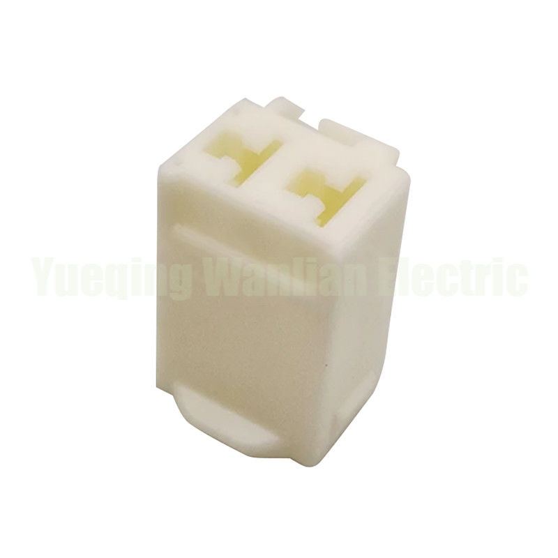 2 Πιν 7283-3020 MG652500 Παρέχονται το φλοιό και ο συνδετήρας του κολλητήρα για αυτοκίνητα